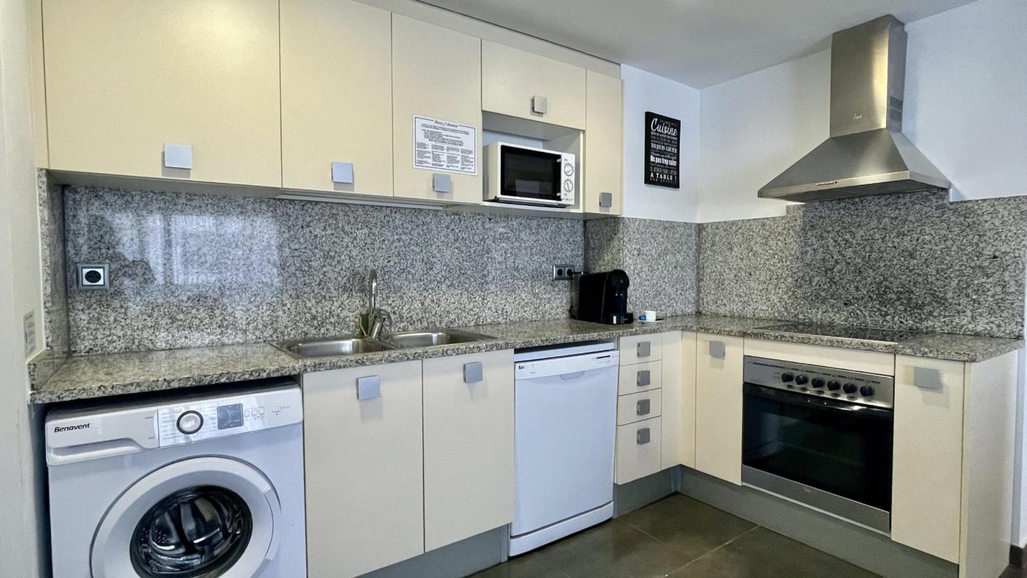 Darsena B 1-2 Apartment Лестартит Екстериор снимка